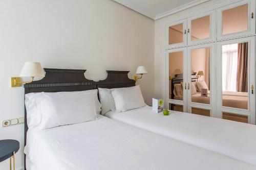 Sercotel Hotel Europa - image 10