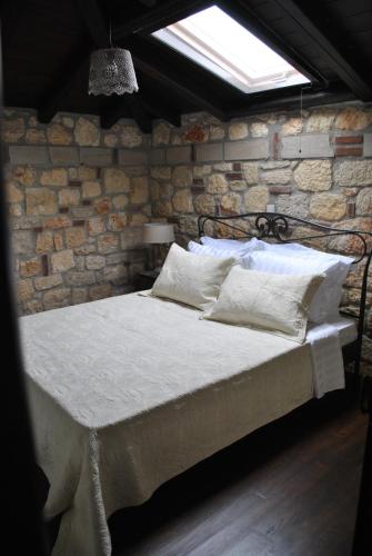 Halkidiki Luxurious Stonehouses - Photo 1