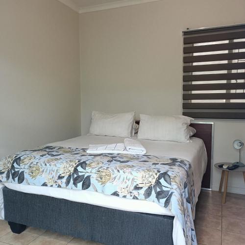 21 On Coetzee Guest House - image 2
