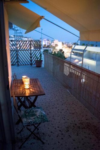 Downtown Cozy penthouse For balcony lovers, Афины