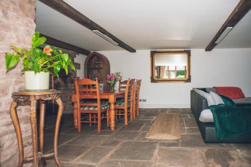 The Old Coach House - Wye Valley AONB in Ballingham