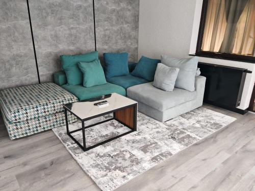 Superior Double or Twin Room with Mountain View
