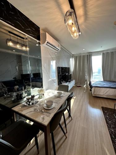 Sky Residence in Ekkamai