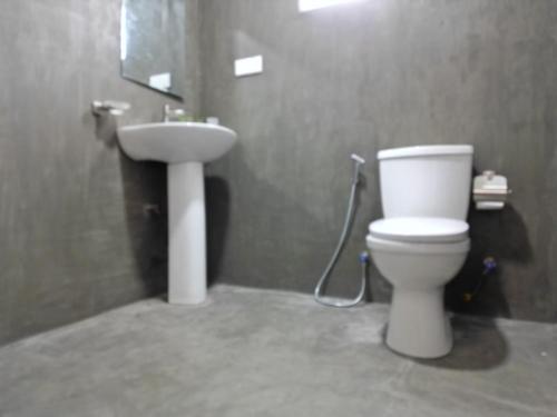 Double Room with Private Bathroom image 6