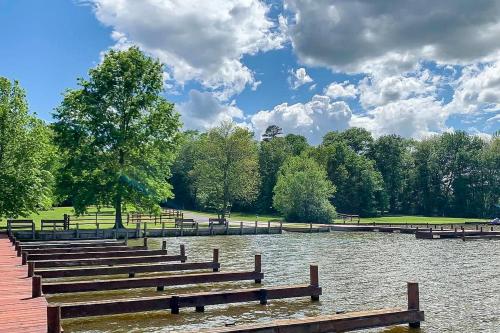 Lake Escape Getaway Lake Escape Getaway