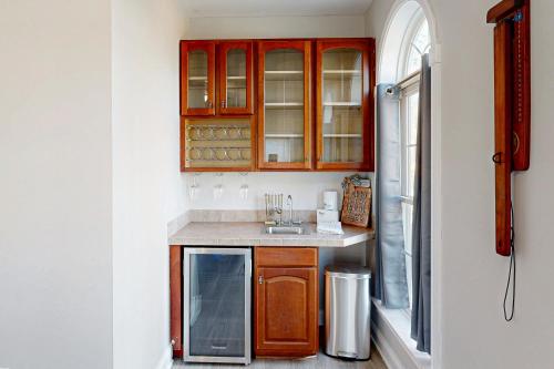 Lake Escape Getaway Lake Escape Getaway