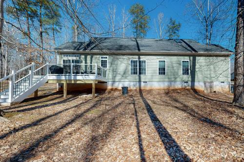 Lake Escape Getaway Lake Escape Getaway