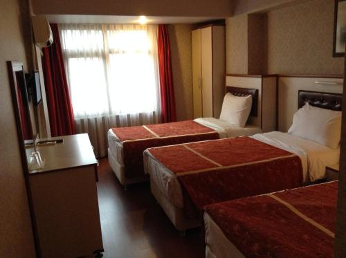 Triple Room image 8