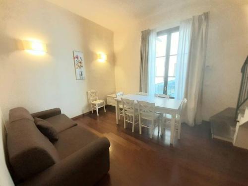Albizi Donatello Apt 206