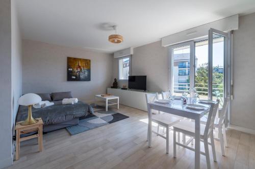 Le Filage - Balcon - Wifi in 拉瓦勒