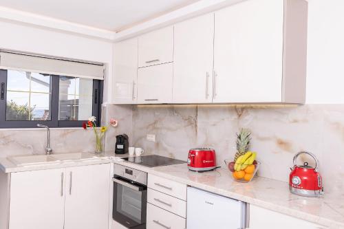 AD HOMES - image 10