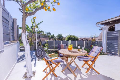 AD HOMES - image 2