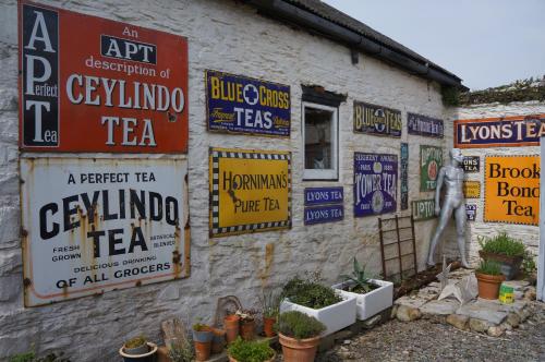 Rame Barton Guest House and Pottery