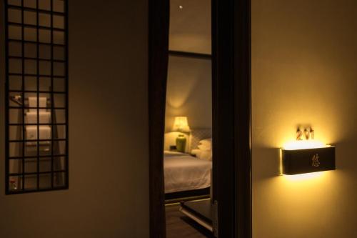 Twin Room image 2