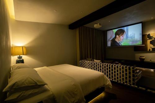 Superior Double Room image 6