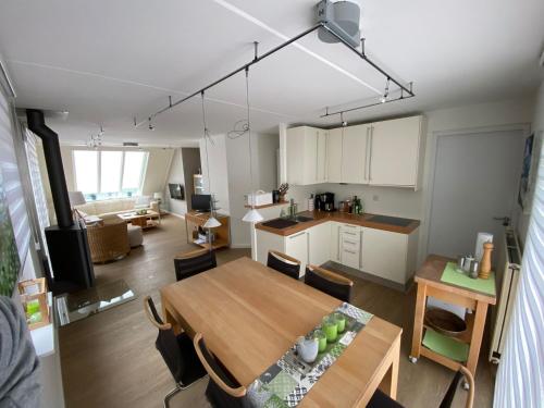 Shared lounge/TV area, Ferienhaus im Villenpark Scharendijke in Scharendijke