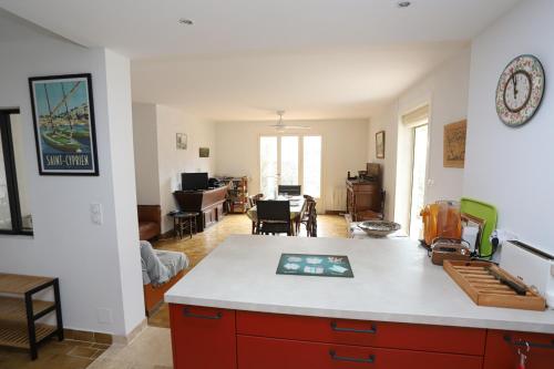 St Cyprien grande maison familiale proche plage - image 2