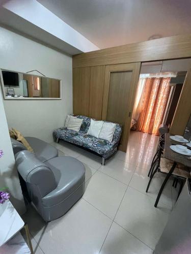 1441-Pool view 1BR 1 sofa Bed 1 Extra mattress, Manila