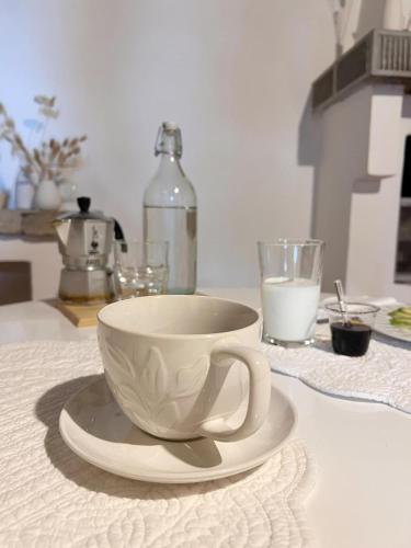 Romantic Escape in Medioeval Passignano -Lake View