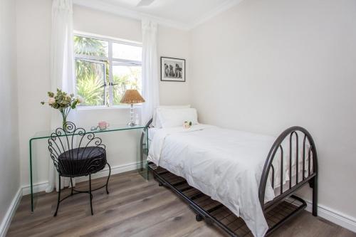 Charming HoutBay Hideaway - Pool