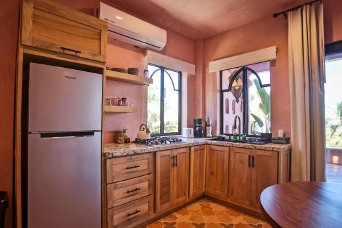 virtuve, Nomada Wellness Hotel in Sayulita