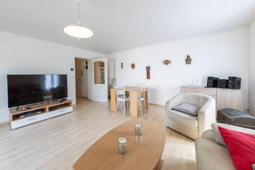 Le Galilée - Wifi - Balcon (Le Galilee - Wifi - Balcon) in 馬德連聖里歐納