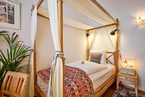 Babette Guldsmeden Babette Guldsmeden