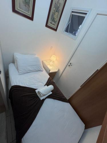 Four-Bedroom Apartment with Pool View image 2