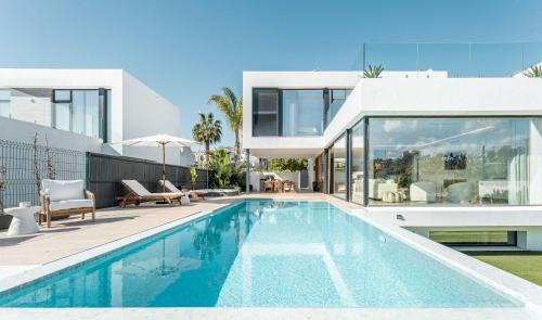 Villa Campanario Front Golf Pool Jacuzzi