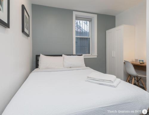 Quarters on DOT by Thatch - image 2