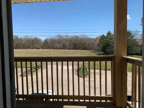 Cozy & Convenient Stay 2BR Near Ft Campbell