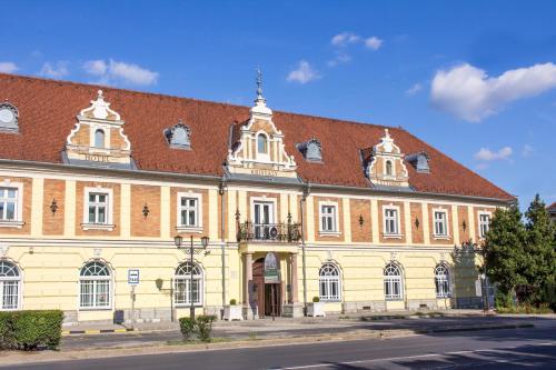 Hotel Kristály Imperial Tata