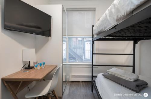 Quarters on DOT by Thatch - image 11