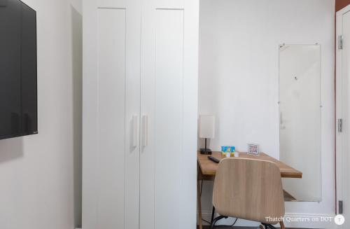 Quarters on DOT by Thatch - image 6