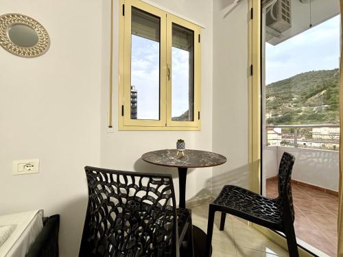 One-Bedroom Apartment image 7
