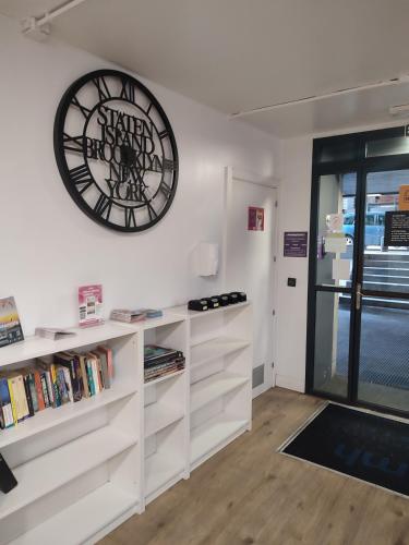 Bilbao Metropolitan Hostel by Bossh Hotels - image 13