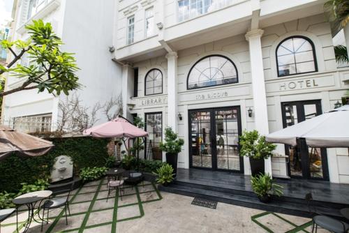 Сад, The Alcove Library Hotel in Phú Nhuận