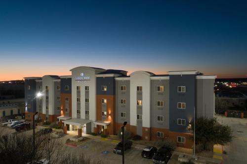 Candlewood Suites San Marcos an IHG Hotel - image 3