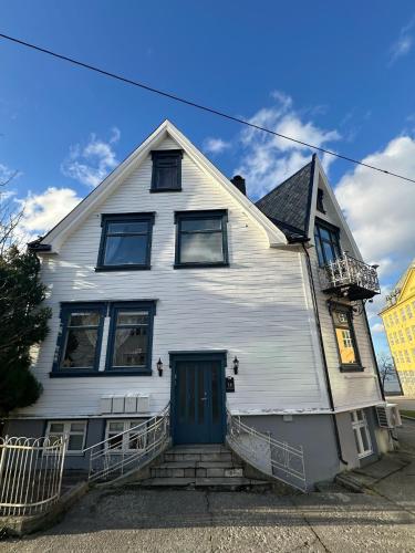 外部景觀, Downtown Historical House with Renovated apartments free P near in 奧勒松