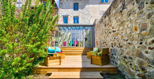 Iekārtas, Le Pop in Saint-Julien-Chapteuil
