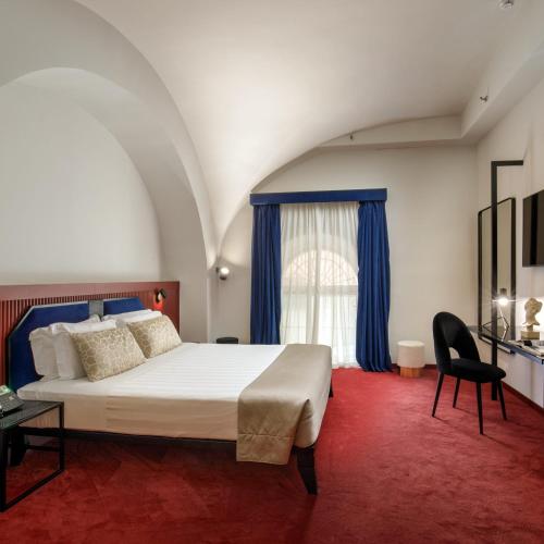Superior Double or Twin Room image 2