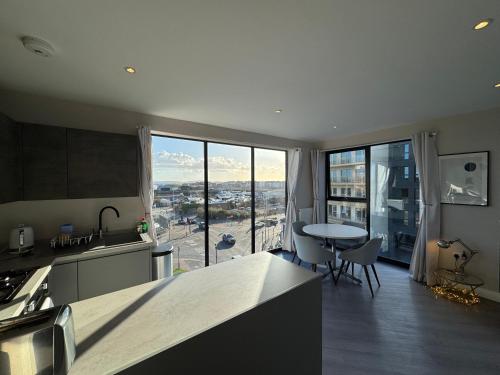 Penthouse - Harbour Views, Poole
