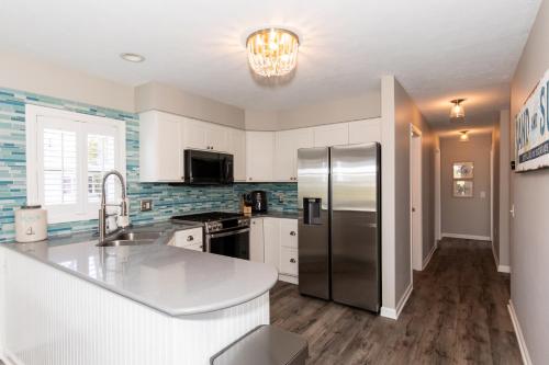 At the Beach - Old Homestead Beach House in Huron (OH)