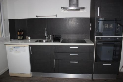 ห้องครัว, La commanderie secteur calme et familial in อชิโรเรส