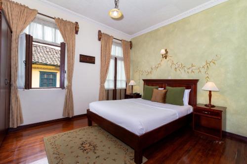 1 queen bed