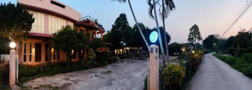 Exterior view, ComeOn Stay&Sleep Chiang Rai – Farmstay & Bistro in Mae Chan