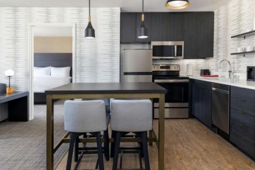 מטבח, Residence Inn by Marriott Novato Sonoma in נובאטו(סי אי)