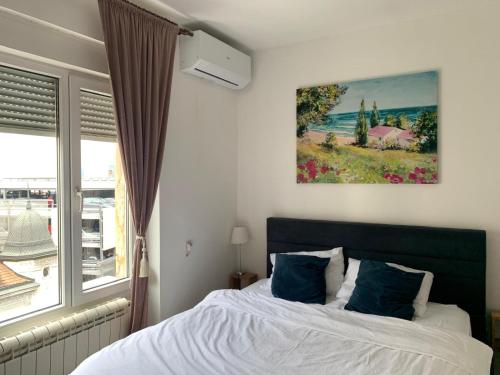 City Center Crown Apartment