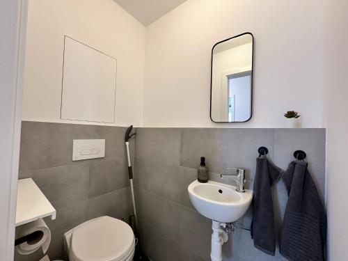 Sady, 5min from Airport and parking, Bratislava (photo 7)