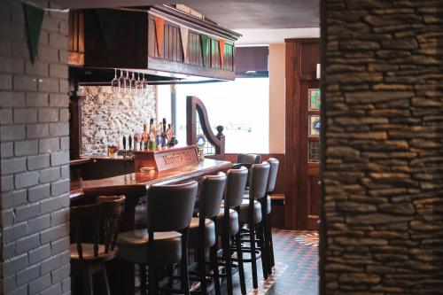 Murphy's Pub and Bed & Breakfast - image 3
